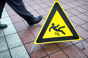 Preventing Slips, Trips and Falls: Precautions